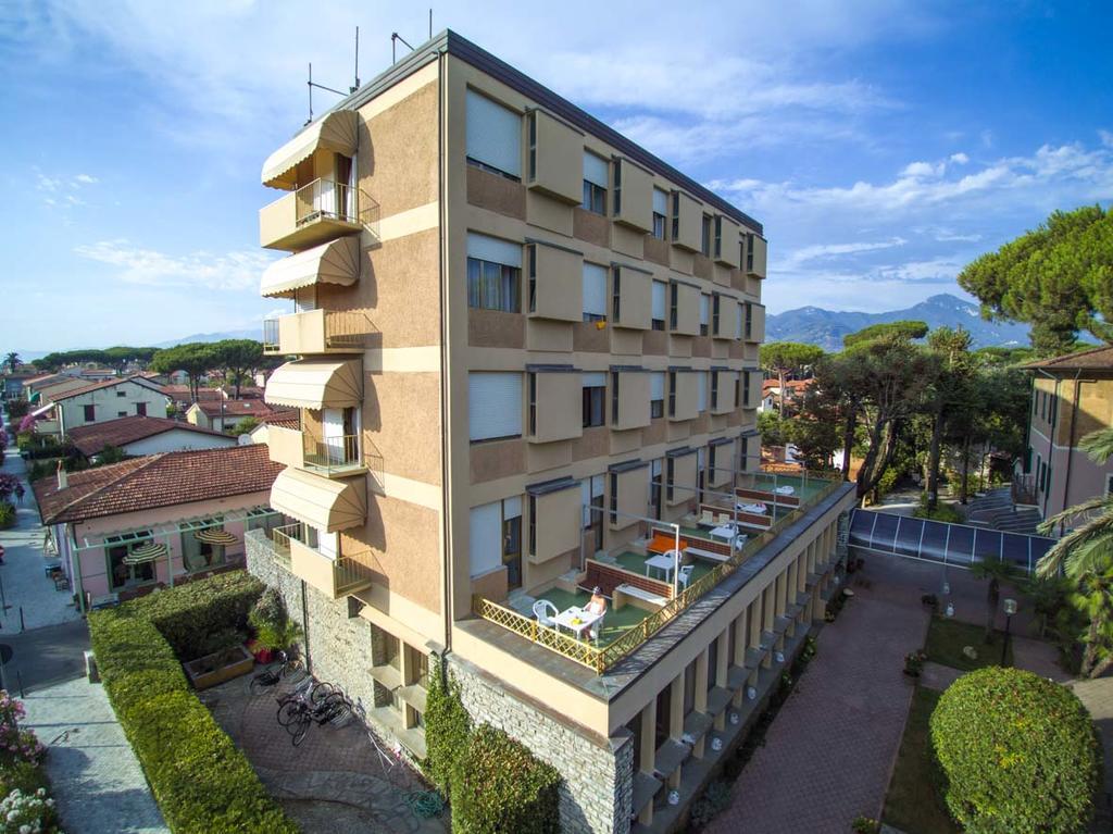 Albergo Battelli (Adults Only) Marina di Pietrasanta Dış mekan fotoğraf