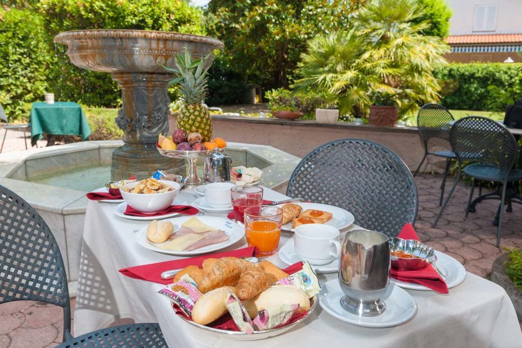 Albergo Battelli (Adults Only) Marina di Pietrasanta Dış mekan fotoğraf