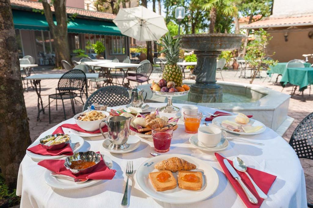 Albergo Battelli (Adults Only) Marina di Pietrasanta Dış mekan fotoğraf
