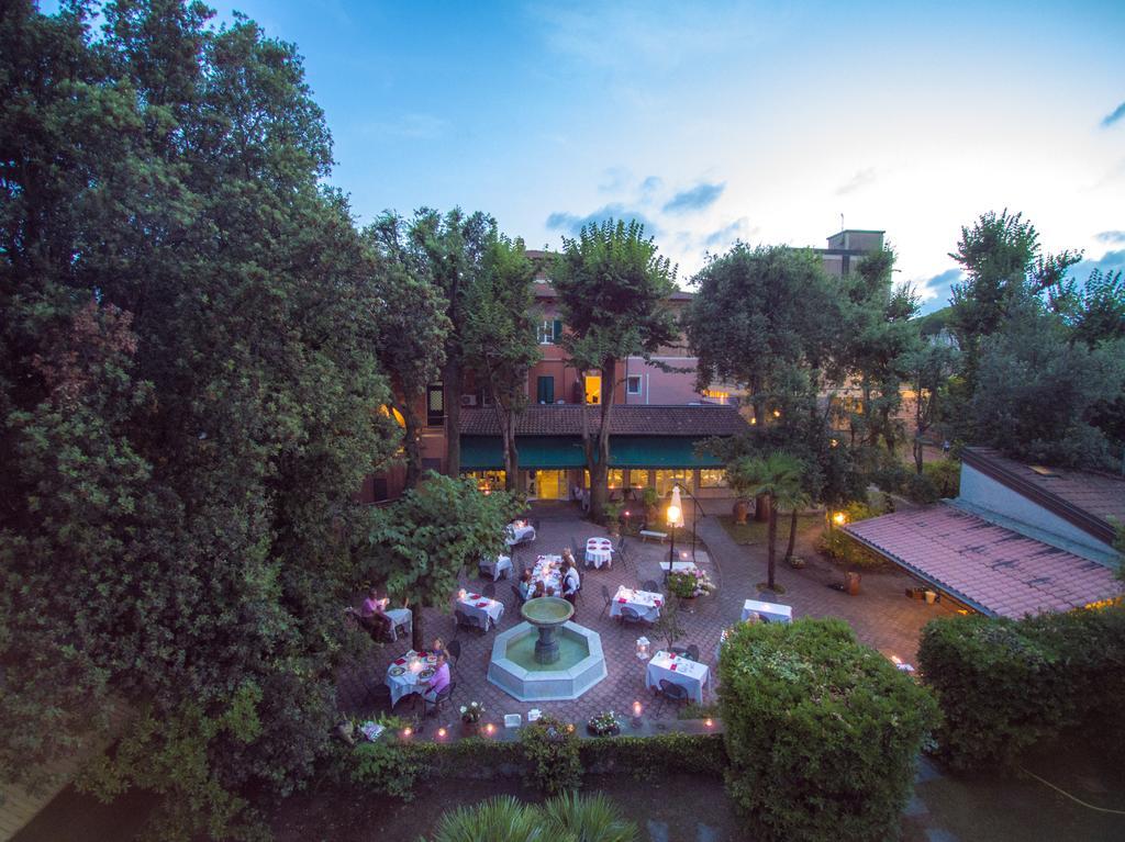 Albergo Battelli (Adults Only) Marina di Pietrasanta Dış mekan fotoğraf