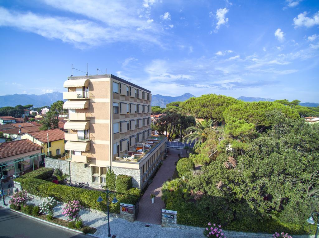 Albergo Battelli (Adults Only) Marina di Pietrasanta Dış mekan fotoğraf
