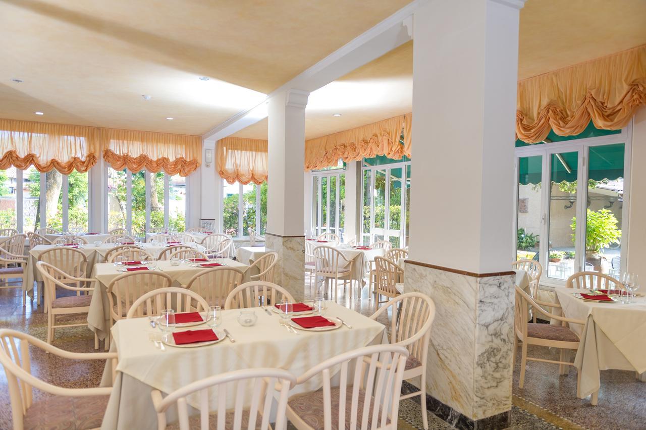 Albergo Battelli (Adults Only) Marina di Pietrasanta Dış mekan fotoğraf